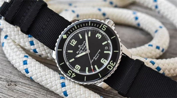 宝珀腕表很久不戴不走了解决办法(图) 宝珀腕表很久不戴不走了解决办法(图)