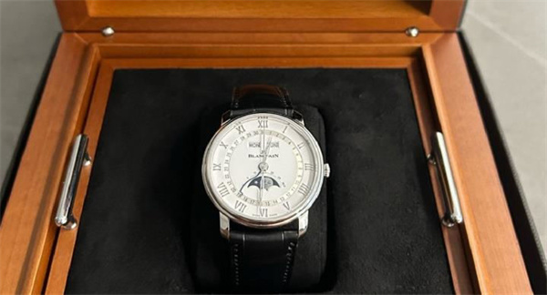 宝珀腕表表带掉色解决办法详解(图) 宝珀腕表表带掉色解决办法详解(图)