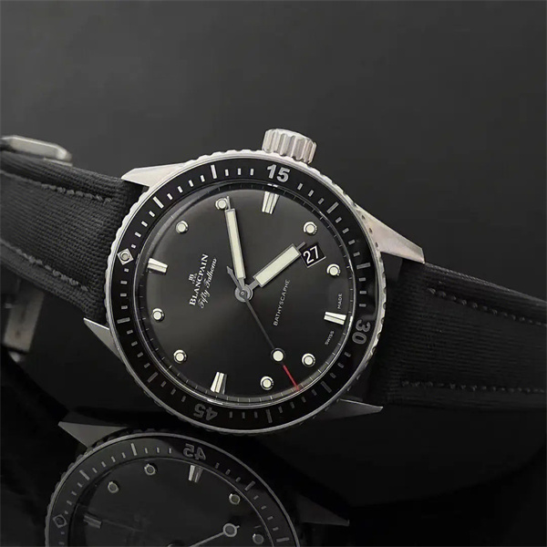 宝珀表带太松解决办法详解(图) 宝珀表带太松解决办法详解(图)